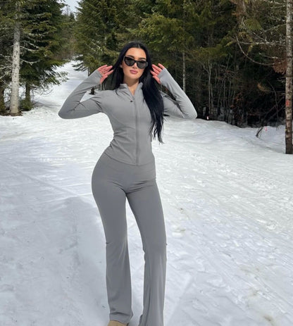 Ensemble Sport Femme – Élégance & Confort